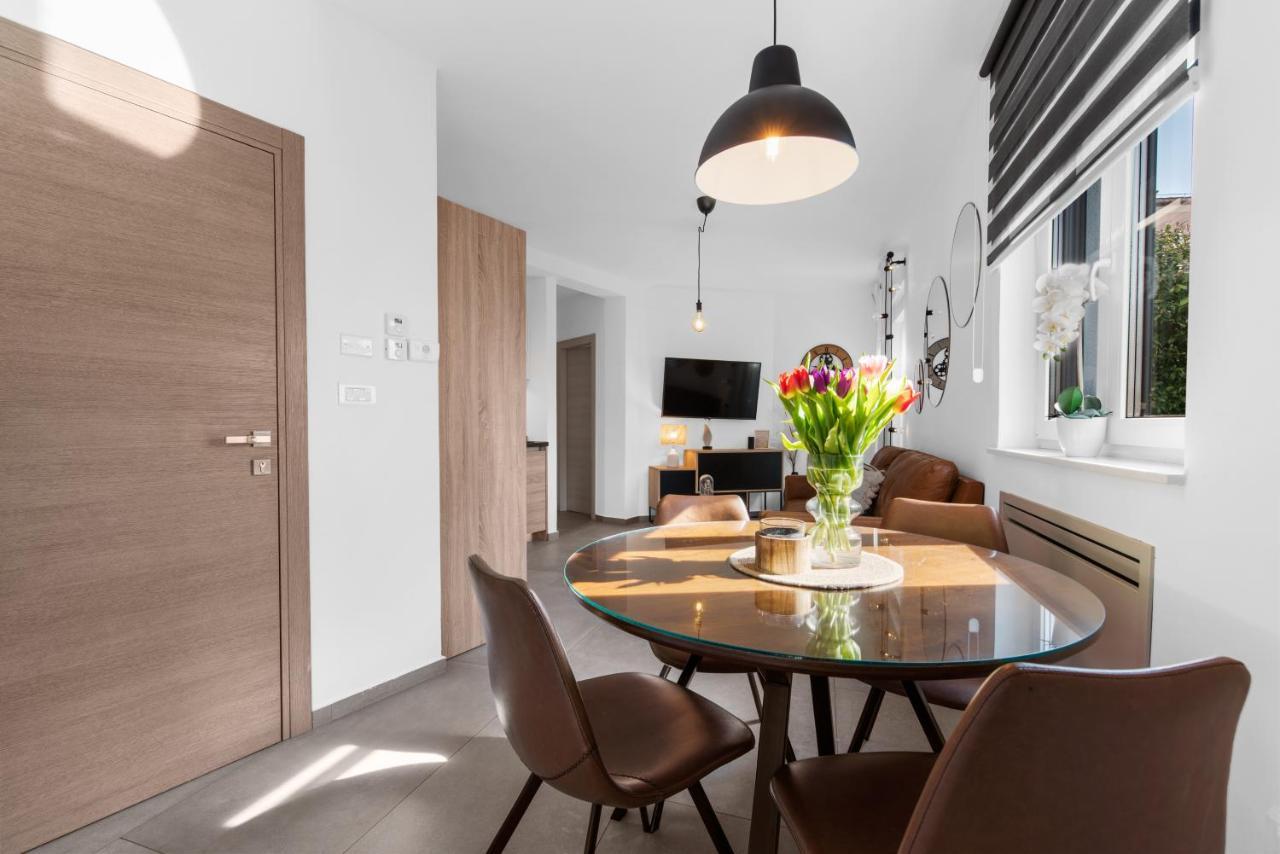 Apart Residence Galant Ровинь Экстерьер фото
