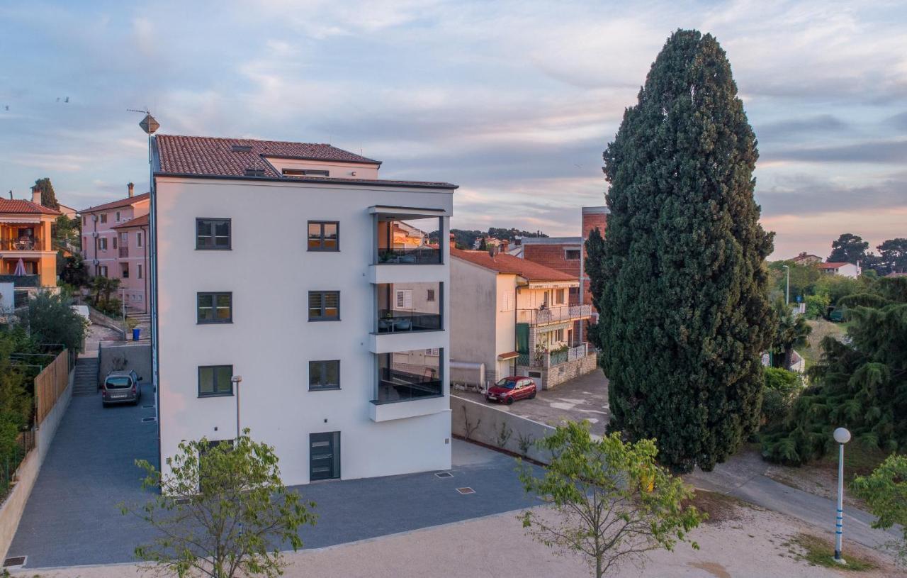 Apart Residence Galant Ровинь Экстерьер фото