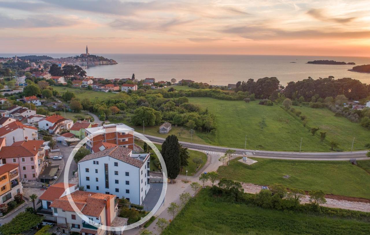 Apart Residence Galant Ровинь Экстерьер фото