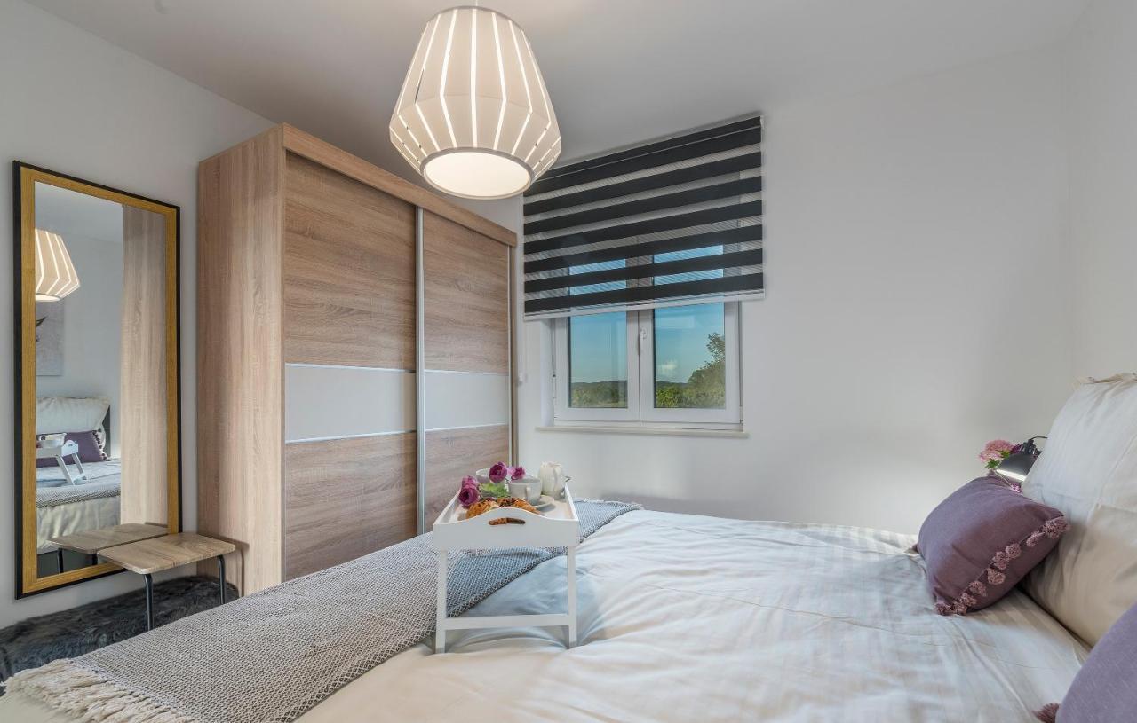 Apart Residence Galant Ровинь Экстерьер фото