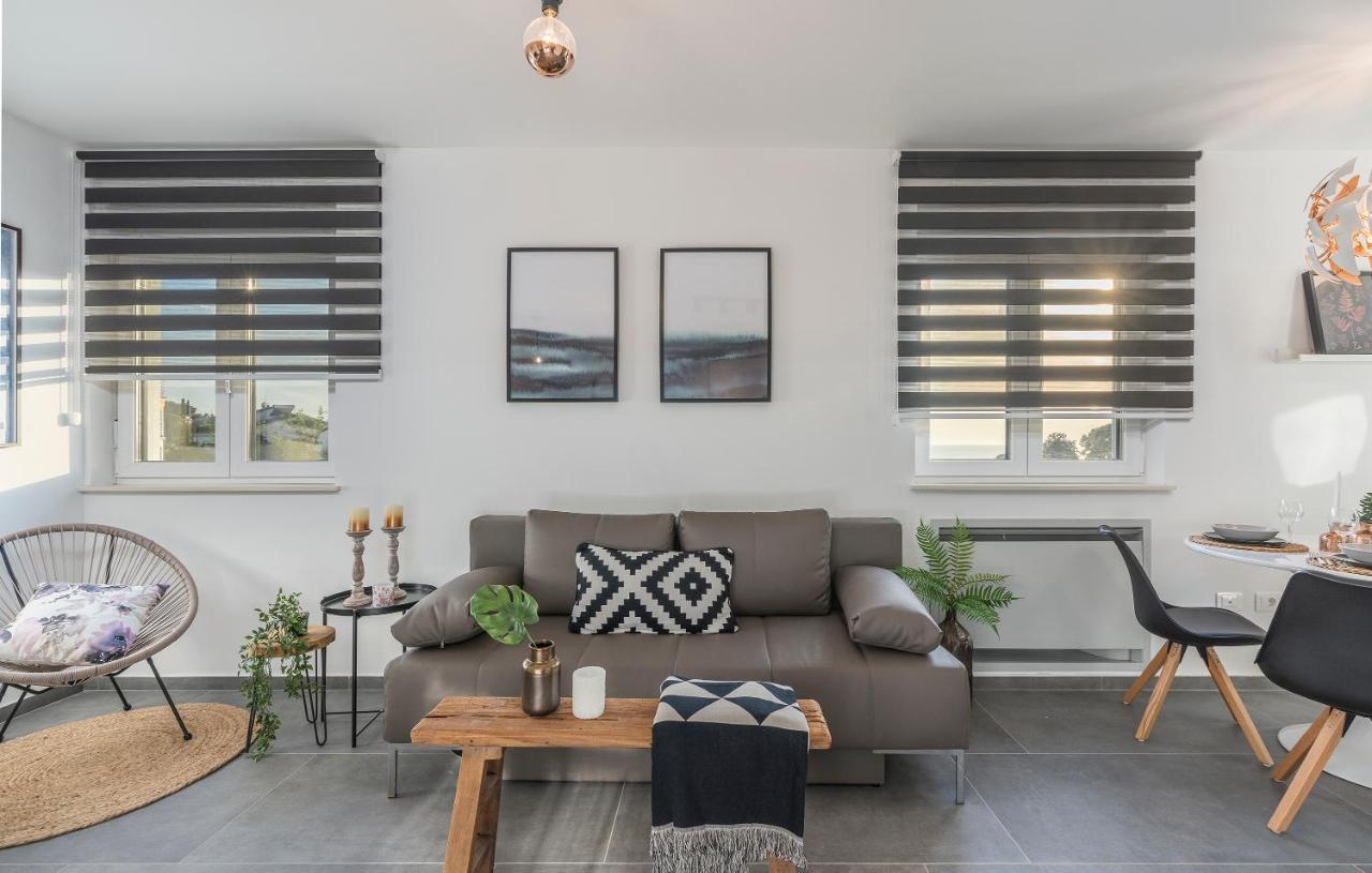 Apart Residence Galant Ровинь Экстерьер фото