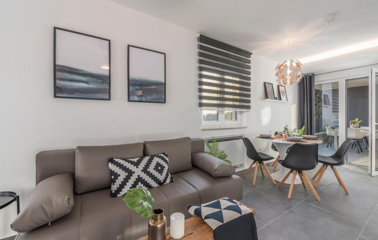Apart Residence Galant Ровинь Экстерьер фото