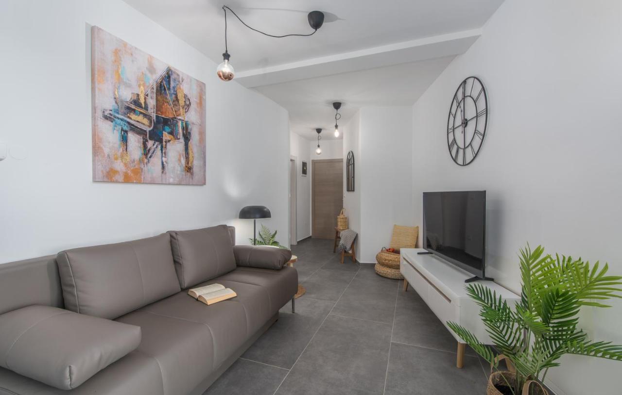 Apart Residence Galant Ровинь Экстерьер фото