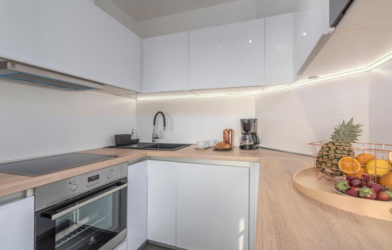 Apart Residence Galant Ровинь Экстерьер фото